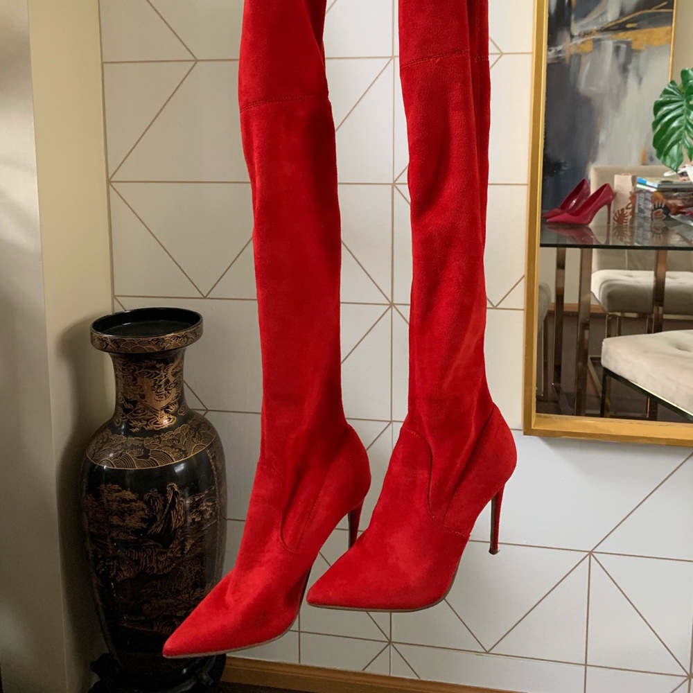 STEVE MADDEN DADE KNEE HIGH BOOTS